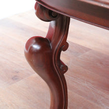 Load image into Gallery viewer, Vintage English Mahogany Dining Table with Two Extension Leaves Circa 1940. B13025
