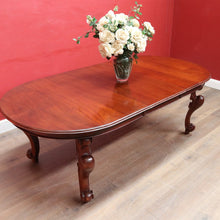 Load image into Gallery viewer, Vintage English Mahogany Dining Table with Two Extension Leaves Circa 1940. B13025
