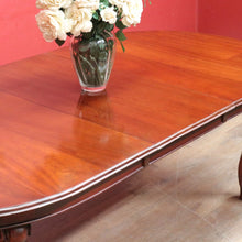 Load image into Gallery viewer, Vintage English Mahogany Dining Table with Two Extension Leaves Circa 1940. B13025
