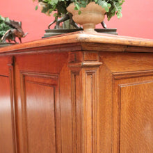 Load image into Gallery viewer, Antique English oak and tan leather office desk with drawers and cupboard. B12635

