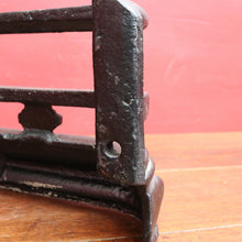 Load image into Gallery viewer, Antique Victorian Cast Iron Fire Fender with Decorative Rope and Scroll Detail. B12953
