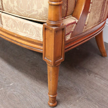 Load image into Gallery viewer, x SOLD Vintage French Settee, 2 Seat Sofa, Lounge, Vintage Hall Chair Gold and Burgundy. B10443
