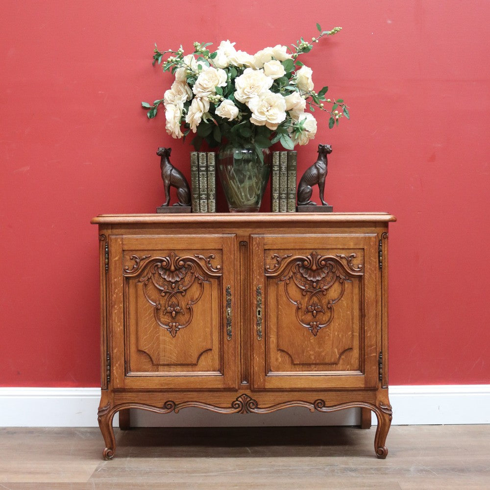 Vintage French Two Door Sideboard, TV Cabinet, Hall Cupboard, Drinks Cabinet B10964