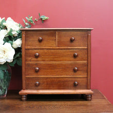 Load image into Gallery viewer, Australian Cedar Apprentice Piece, Chest of Drawers.  5 Drawer Chest of Drawers B10676
