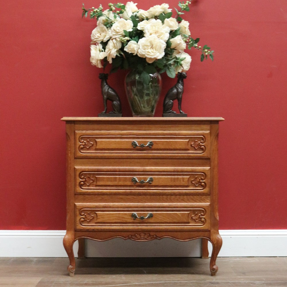 Vintage French Chest of Drawers, 3 Drawer Hall Cabinet Cupboard Chest of Drawers B10951