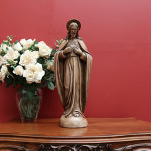 Load image into Gallery viewer, Vintage Sacred Heart of Jesus Statue, Italian Depose Statue of Jesus Christ B10656

