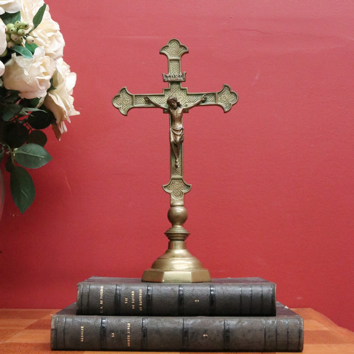 Vintage Brass Crucifix, Free Standing Cross, Jesus on Cross, Home Worship Cross B10897