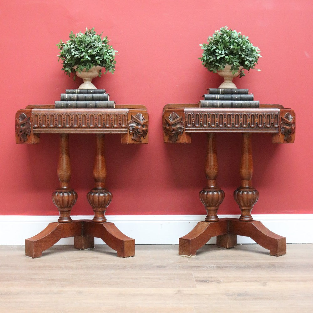 A French Pair of Oak Double Pedestal Carved Apron Hall Lamp Side or Bedside Tables B10694