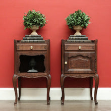 Load image into Gallery viewer, A Set of Vintage French Oak Bedside Cabinets, Bedside Tables Lamp Side Tables B10563
