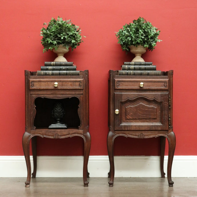 A Set of Vintage French Oak Bedside Cabinets, Bedside Tables Lamp Side Tables B10563