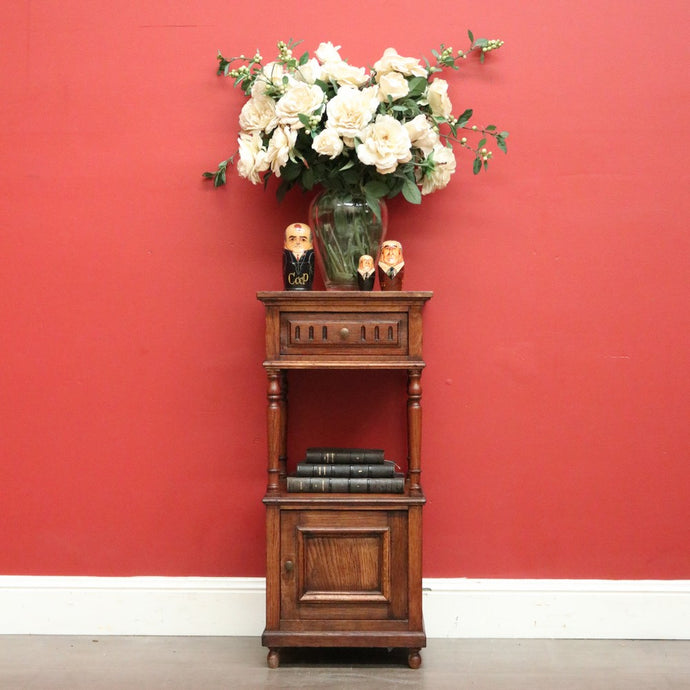 Antique French Bedside Table, Oak Lamp Table Bed Side Cabinet Hall Cupboard. B10406