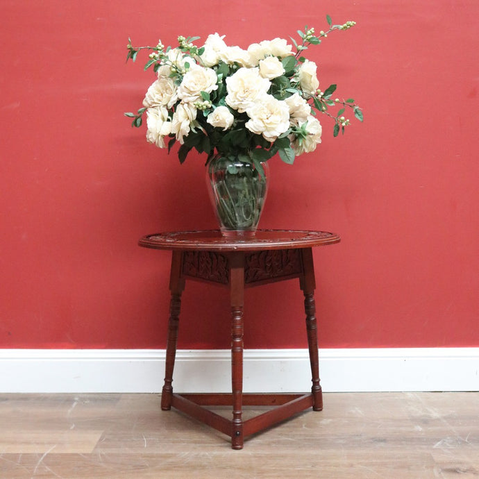 Antique English Walnut Lamp Table, Side, Wine Table or Bedside Table Carved Top B11106